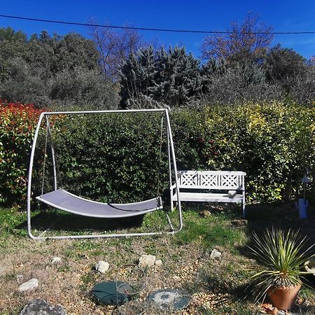 Entre Ventoux Et Luberon, Appartement Dans Maison. Malemort-du-Comtat Eksteriør billede