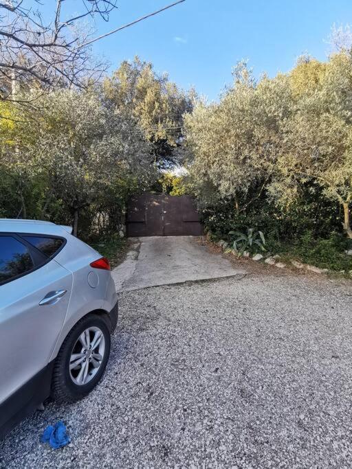 Entre Ventoux Et Luberon, Appartement Dans Maison. Malemort-du-Comtat Eksteriør billede