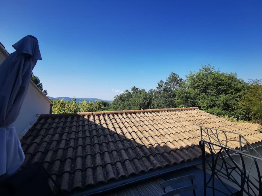 Entre Ventoux Et Luberon, Appartement Dans Maison. Malemort-du-Comtat Eksteriør billede